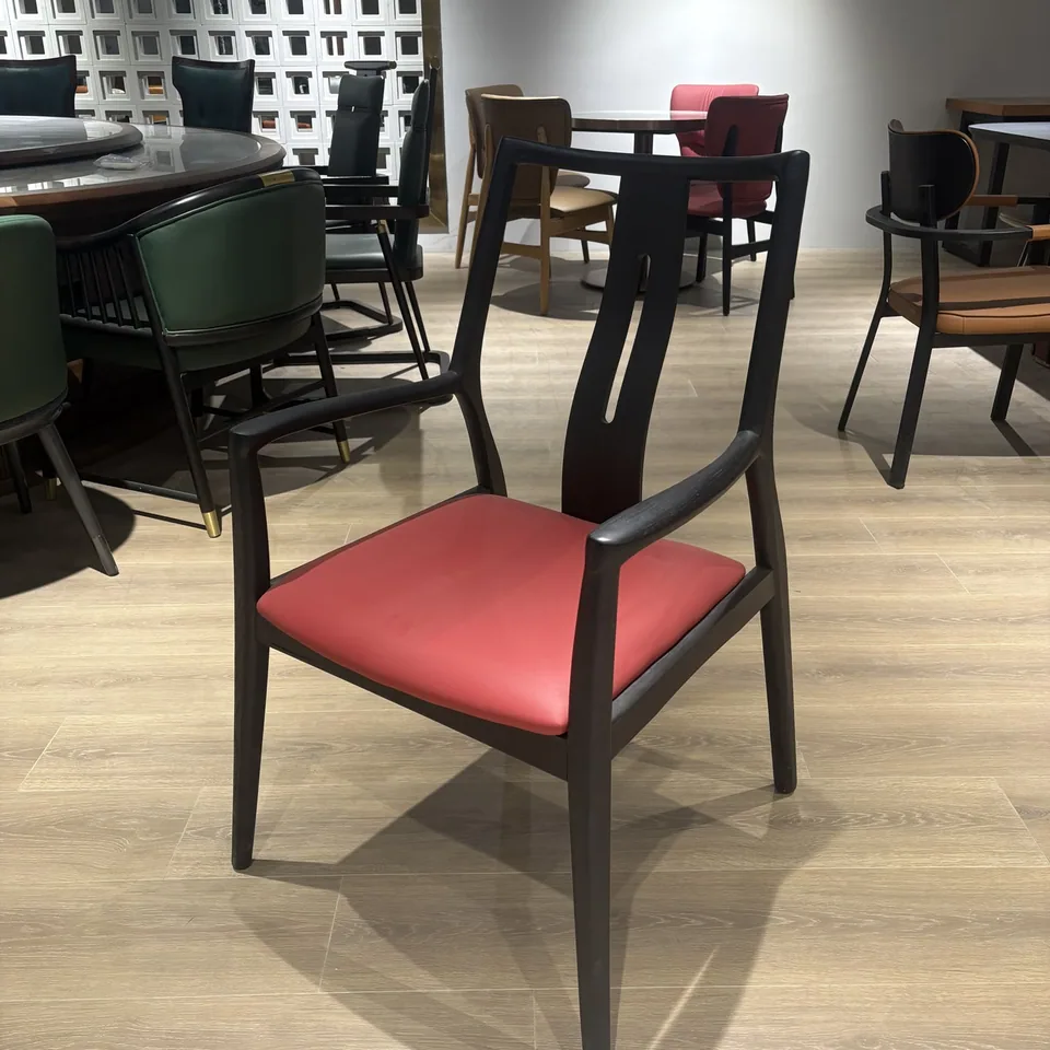Split-Splat Red Seat Armchair
